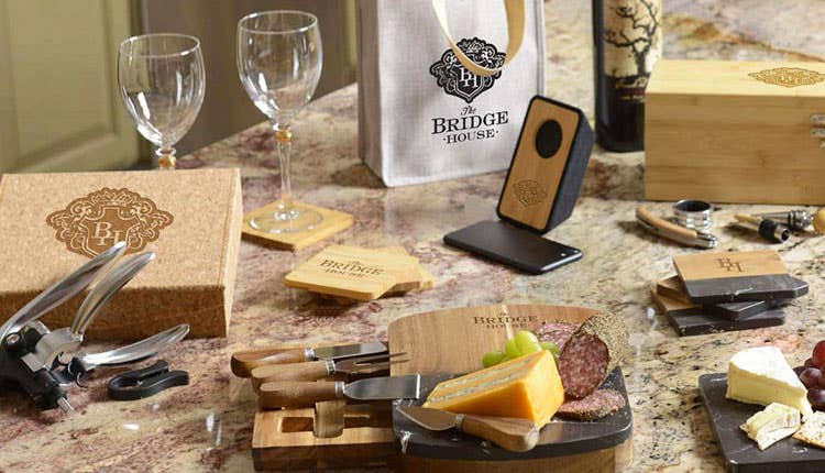 Branded Wine Accessories For Wineries, Weddings, Parties