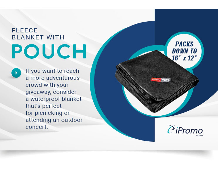 fleece blanket with pouch