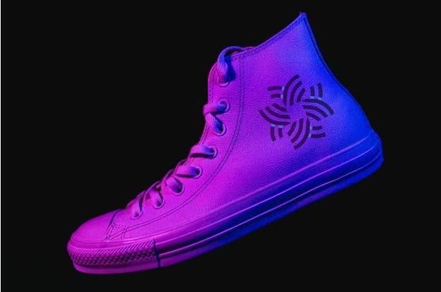 custom Converse